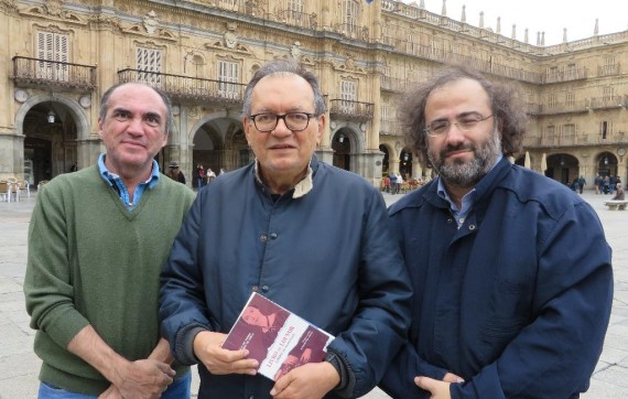 15 David Leite, Paulo de Tarso Correia de Melo y Alfredo Pérez Alencar, en la Plaza Mayor (JA)