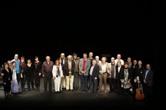 2A Los poetas israelíes en el Teatro Liceo, con los demás poetas que leyeron el día 7 de octubre (AA) (1024x768)
