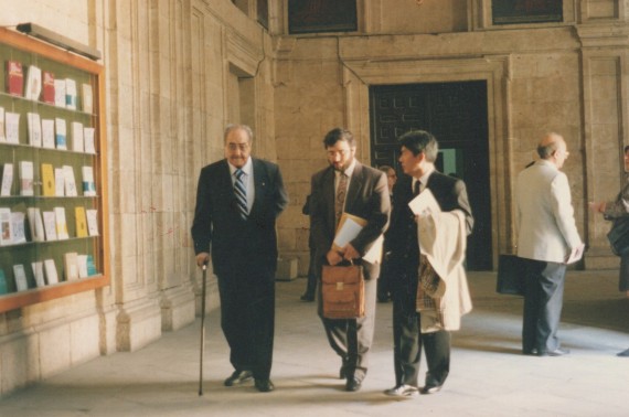 2 Gastón Baquero, Alfredo Pérez Alencart y Pedro Shimose, en la Pontificia (Foto de Jacqueline Alencar, 1993)