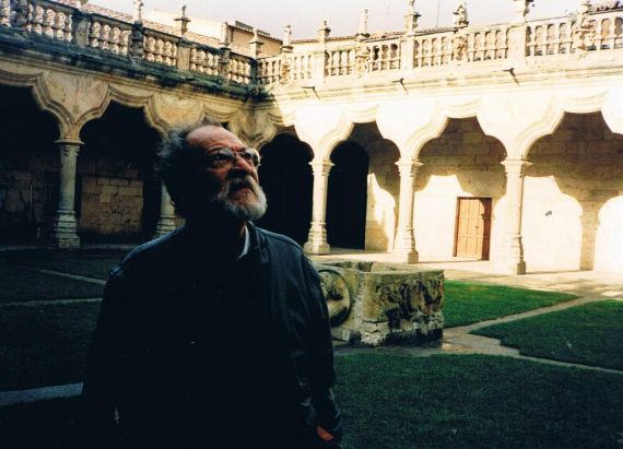 1 Carlos Contramaestre en su Universidad de Salamanca (2 de noviembre de 1996. Foto de Alfredo Pérez Alencart) (1024x768)