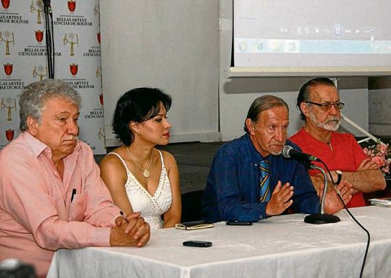 10 Los poetas Juan Manuel Roca, Lucía Estrada, Jaime García Maffla y Jotamario Arbeláez. Foto Zenia Valdelamar