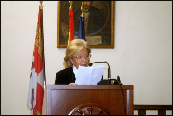 4 La poeta Araceli Sagüillo (José Amador Martín)
