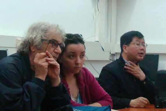 6 Beppe Costa, Stefania Battistella y el poeta chino Gao Xing (Foto de Jacqueline Alencar)