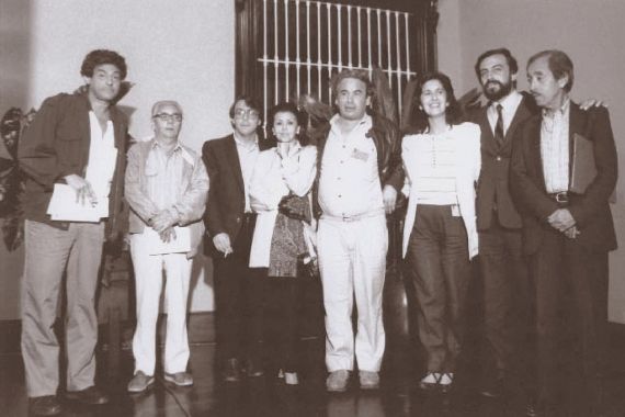 4 En la Bienal de Poesía de Trujillo. 1987Antonio Cisneros