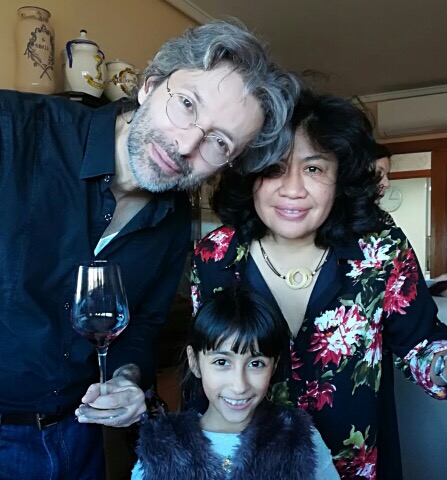 16 NAVIDAD 2017 El pintor francés Sylvain Malet, la escritora peruana Sylvia Mirada, y la hija de ambos, Octavia