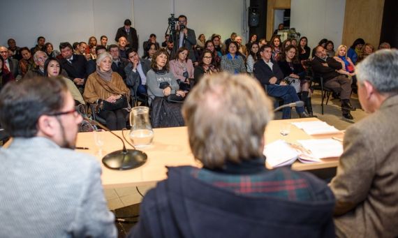 1 Un momento de la presentación del poemario