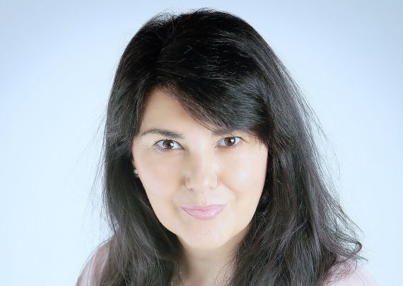 1 La poeta y escritora Marina Izquierdo