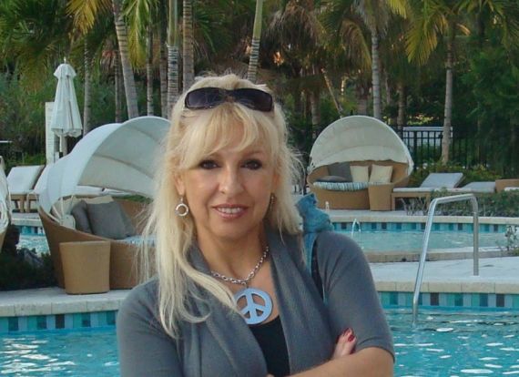 1 La poeta argentina Alejandra Ferrazza