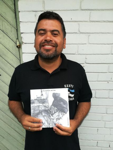 7 Marcelo Gatica con su nuevo poemario publicado en castellano y estonio