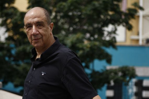 1 El poeta Ronny Someck en Génova (foto de Gabriela Pulido)