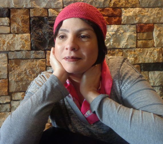 1 La poeta Erika Reginato