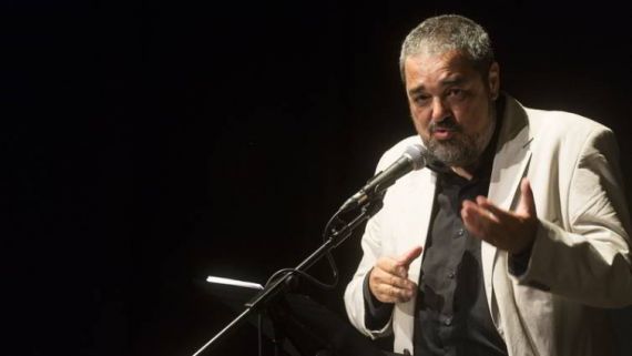 1 El poeta y periodista Carlos Aganzo