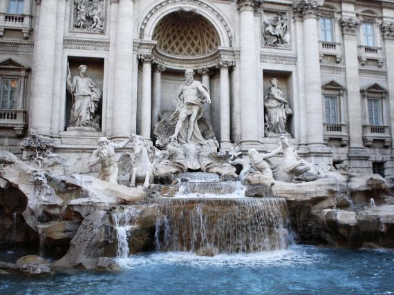 12 La Fontana de Trevi