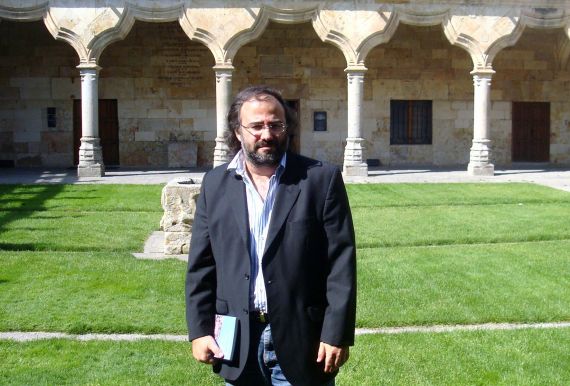 3 A. P. Alencart en el Patio de Escuelas Menores (foto de Jacqueline Alencar, 2013)