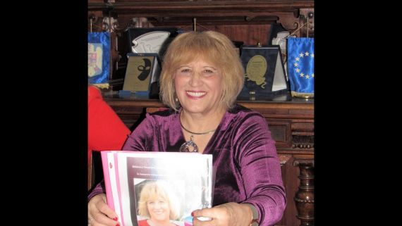 La escritora y periodista rumana Verónica Balaj