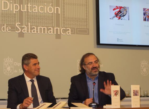 21Julián Barrera y Alfredo Pérez Alencar, presentando los libros ganadores (foto de Jacqueline Alencar)