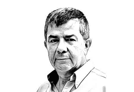 7 El escritor y columnista Alejandro García Gómez