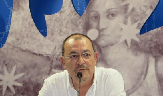 7 El poeta y crítico José Antonio Santano (foto de Jacqueline Alencar)