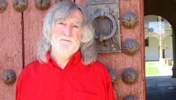 1 El poeta brasileño Álvaro Alves de Faria en el Fonseca (Foto de Jacqueline Alencar)