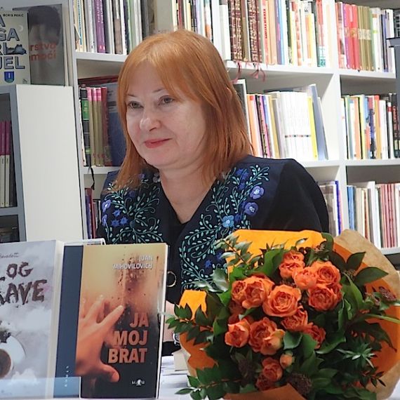 1 La hispanista Zeljka Lovrencic, durante el acto