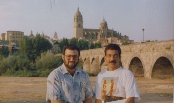 12 A. P. Alencart con León de la Hoz, poeta y antólogo cubano (foto de Jacqueline Alencar)