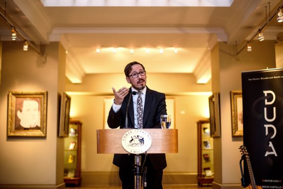 1 El poeta y juez Víctor Ilich