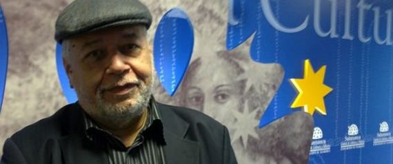 1 El poeta y periodista venezolano José Pulido