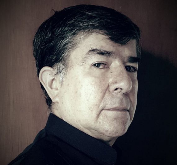 1 El escritor Alejandro García Gómez