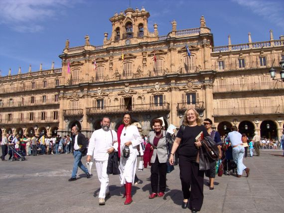 7 Zurita, Bartolomé, Dobles, Rodas y Gómez en la Plaza Mayor (foto de Jacqueline Alencar)