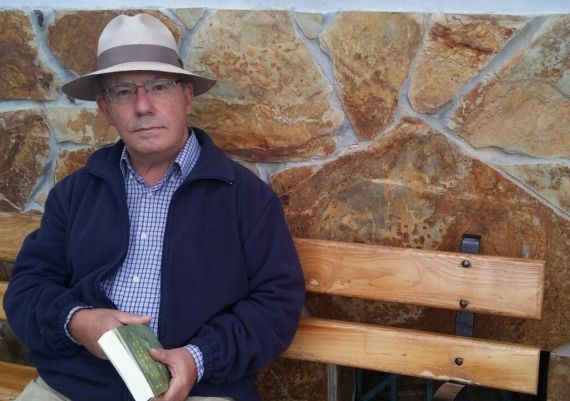 1 El poeta José Manuel Suárez