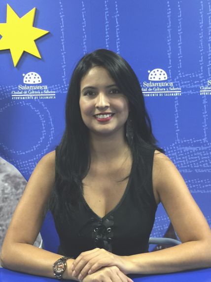 1 La poeta Elba Maribel Hernández