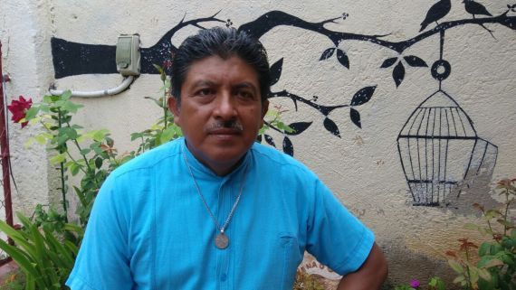 4 El poeta mexicano Gumercindo Tun Ku
