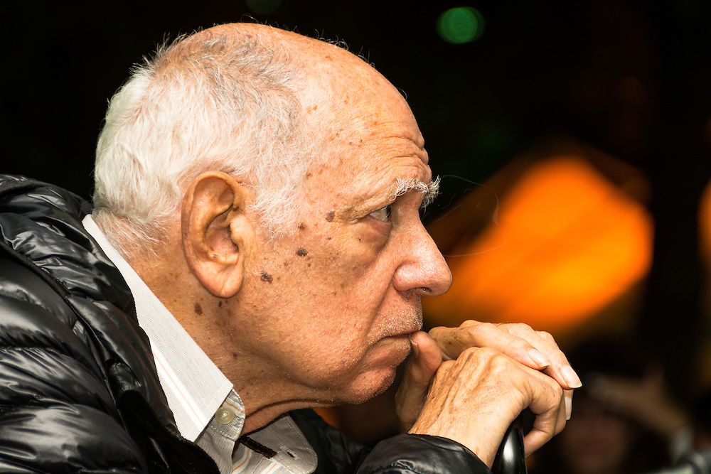 PUERTAS Y MUROS. ARTÍCULO DEL ESCRITOR VENEZOLANO RODOLFO IZAGUIRRE